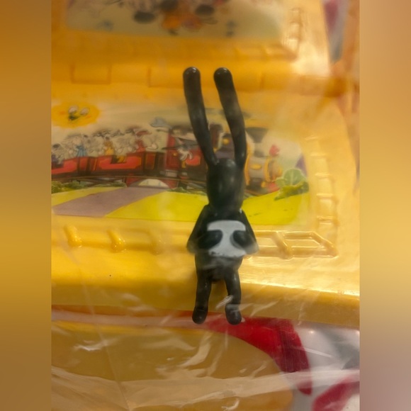 Disney Parks Mickey Minnie Perfect Picnic Basket Popcorn Bucket Runaway Railway - Picture 11 of 11